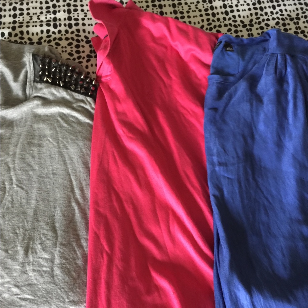 Women bundle of shirts